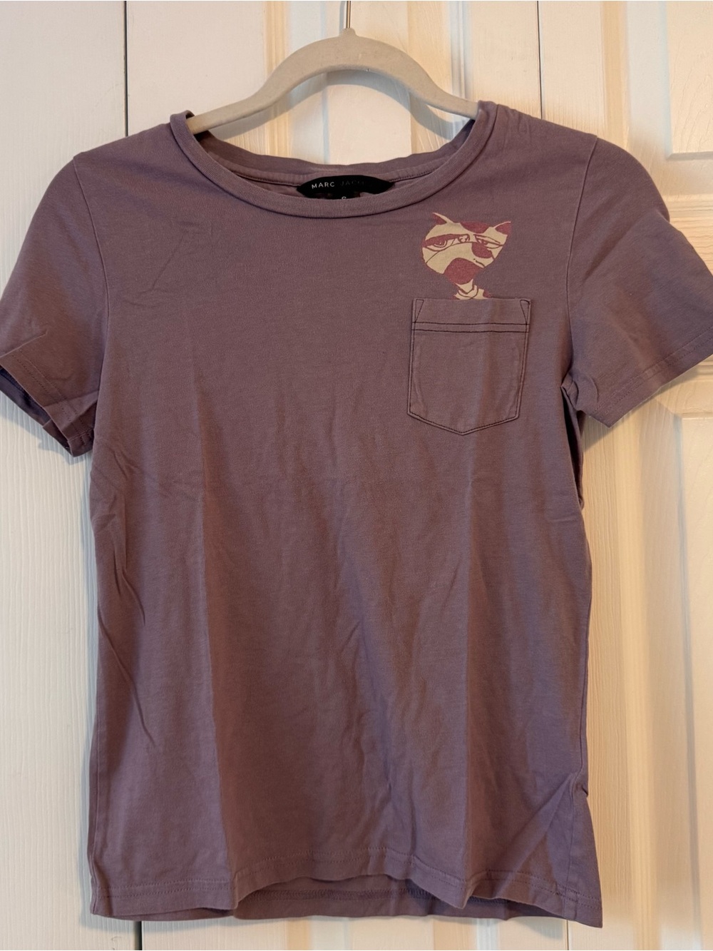 Vintage Marc Jacobs Mauve Short Sleeve Tee with Cat Chest Graphic
